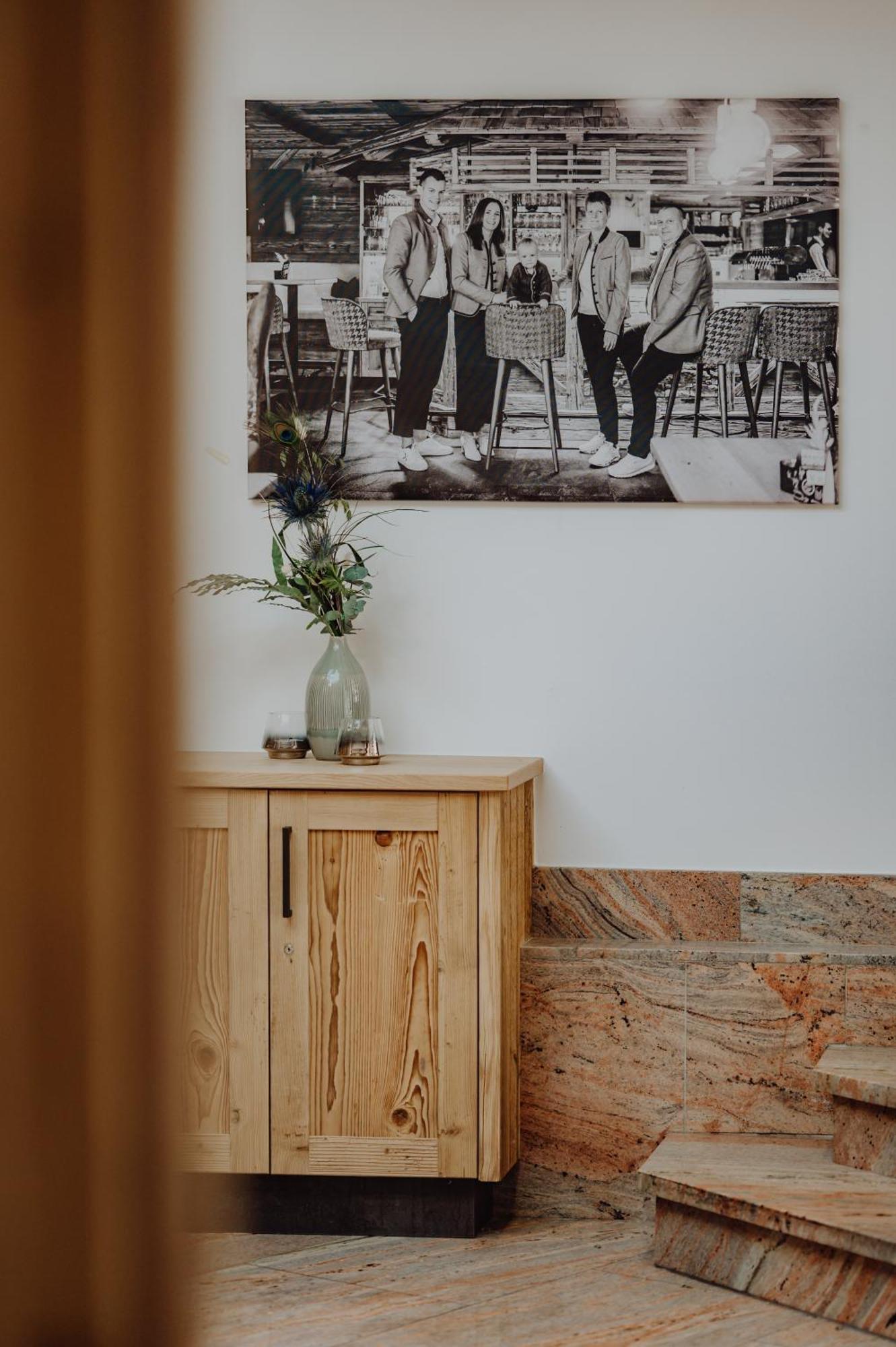 Hotel Adler - Paulas Alb Ehingen  Εξωτερικό φωτογραφία