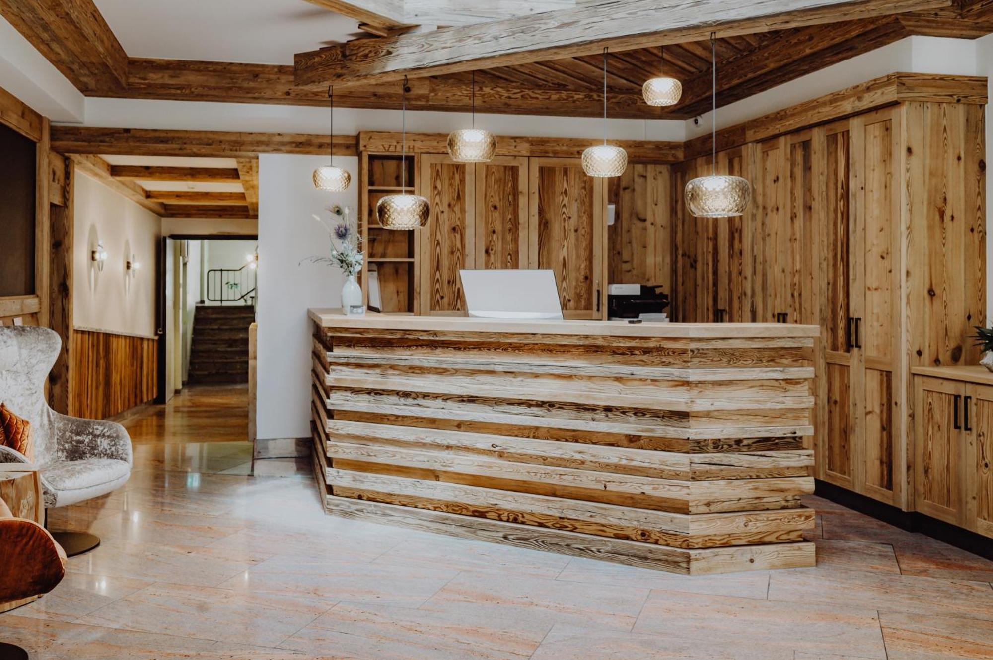 Hotel Adler - Paulas Alb Ehingen  Εξωτερικό φωτογραφία